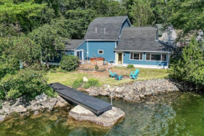 Lakefront Trifecta with Private Hot Tub, Sauna & Free Massages